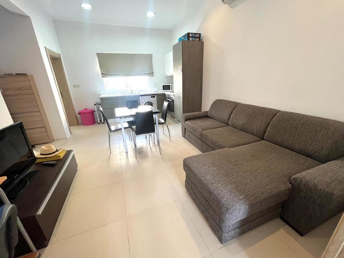Harbour View Apt With Terrace Kalkara Bagian luar foto